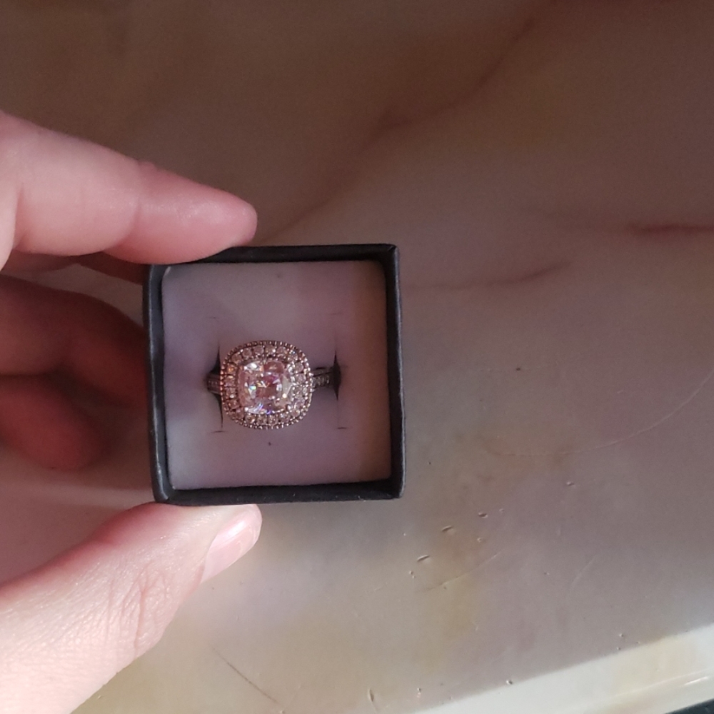 Cubic zirconia ring
